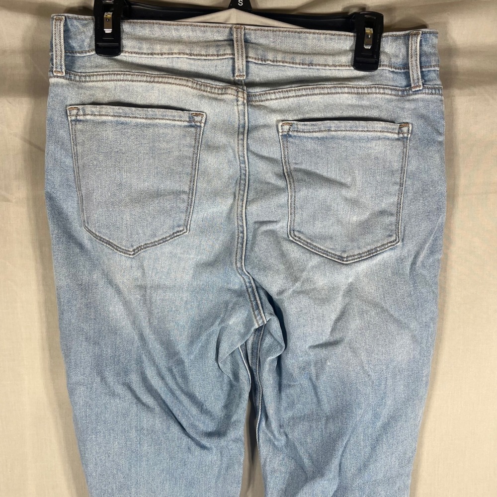 Old Navy Wow Straight Jeans Trendy High Rise Light Wash Denim Womens Size 12 - Picture 9 of 12
